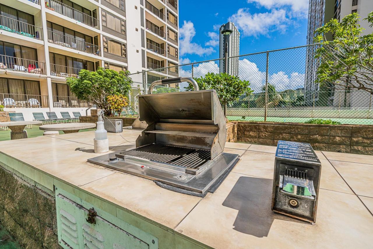 Free Parking, Pool, Sauna, Spa, Wifi, Bbq, Ac - Waikiki Banyan 호놀룰루 외부 사진